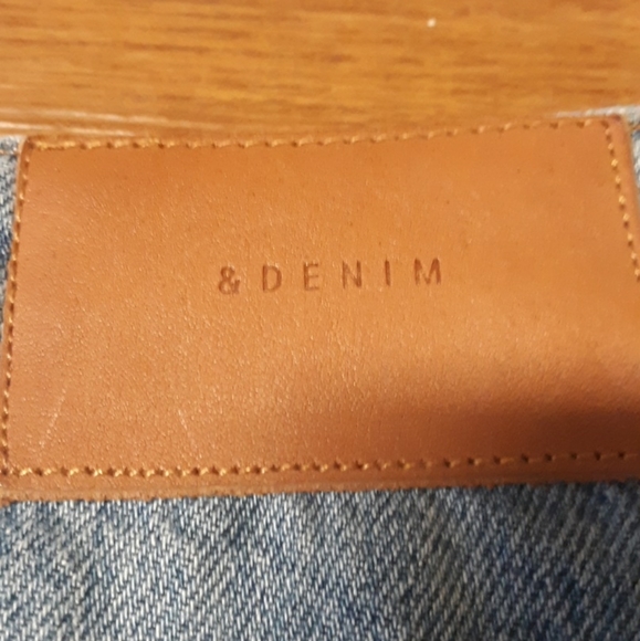 H&M distressed denim skirt - Picture 4 of 4